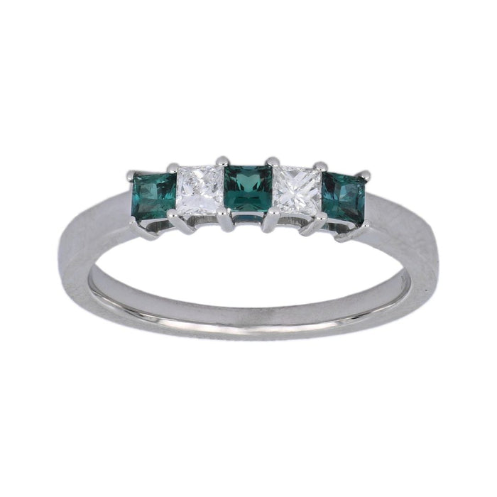 Alexandrite Ring (Alexandrite 0.32 cts. White Diamond 0.21 cts)