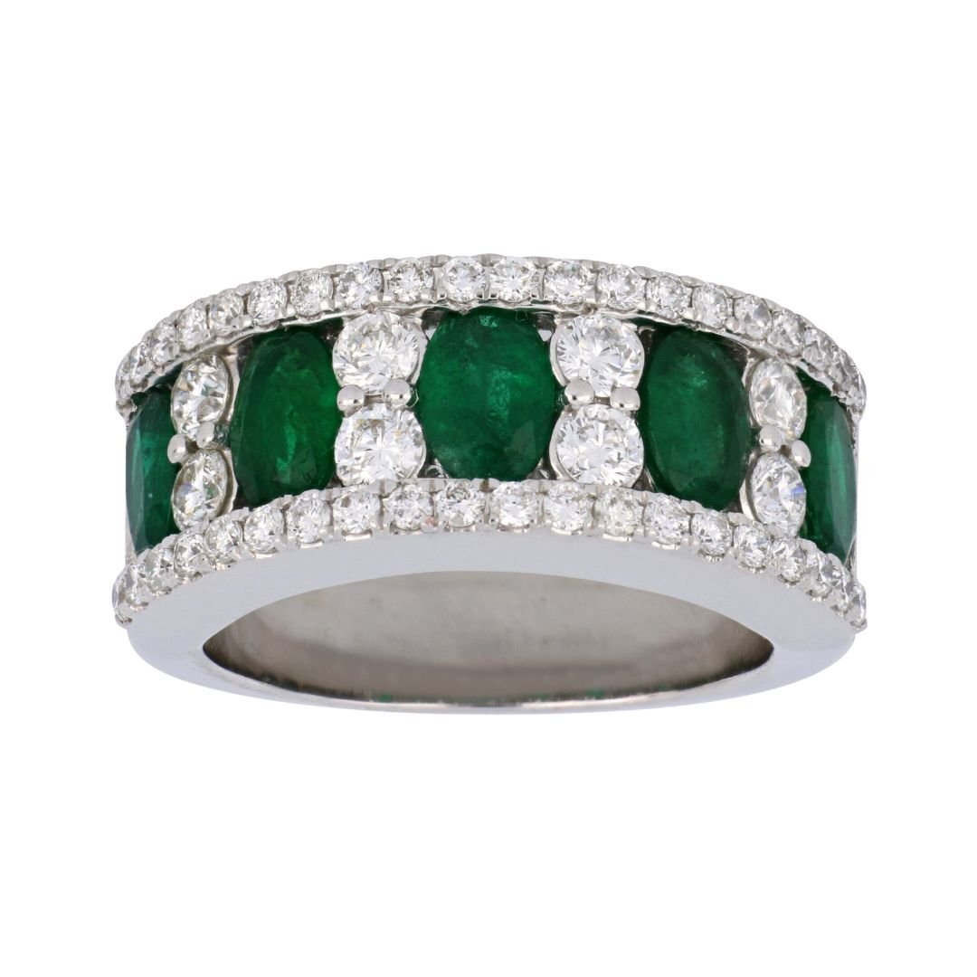 Emerald Ladies Ring (Emerald 1.99 cts. White Diamond 1.14 cts.) Not Net