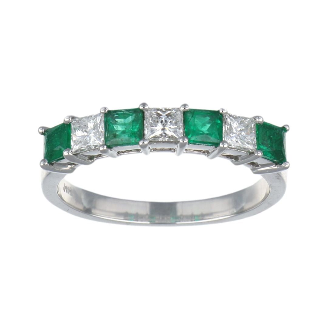 Emerald Ring (Emerald 0.6 cts. White Diamond 0.5 cts.) Not Net