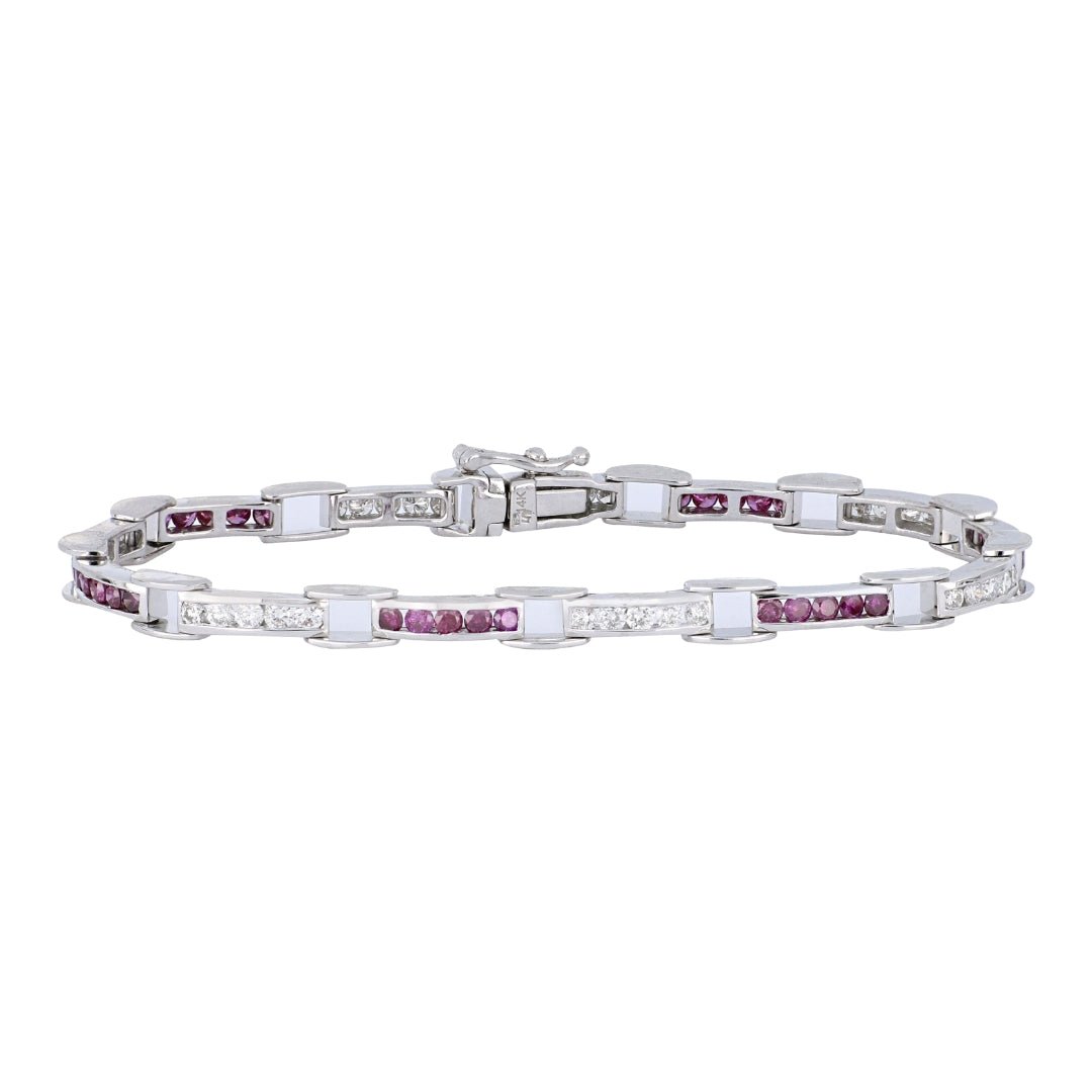 Purple Diamond Bracelet (Purple Diamond 1.26 cts. White Diamond 1.37 cts.) Not Net