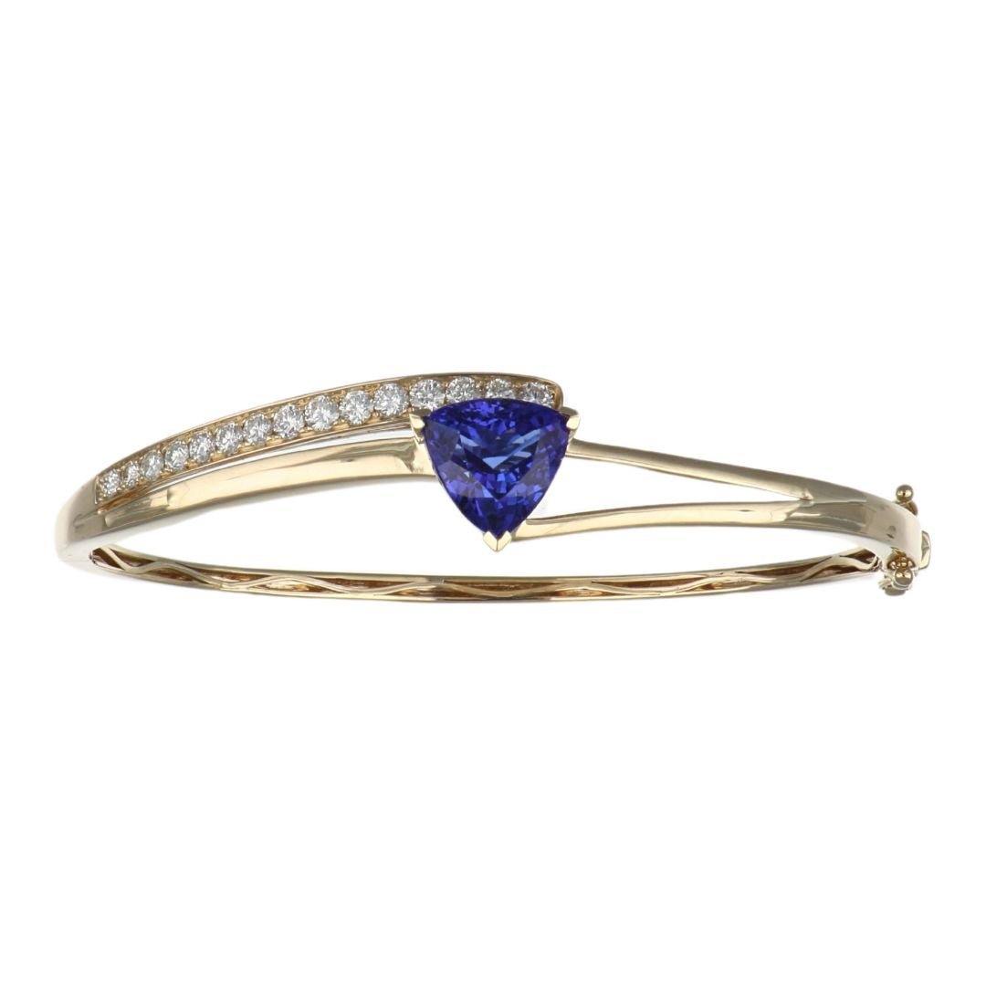 Tanzanite Bangle (Tanzanite 4.85 cts. White Diamond 0.95 cts.) Not Net