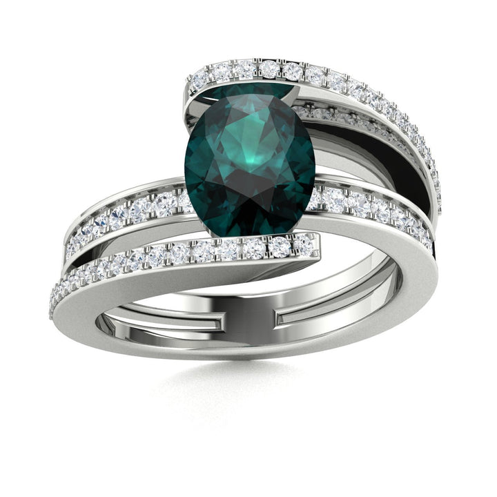 14kt Gold Oval shaped Natural Alexandrite and Diamond Ladies Ring (Alexandrite 1.50 cts. Diamonds 0.30 cts.)