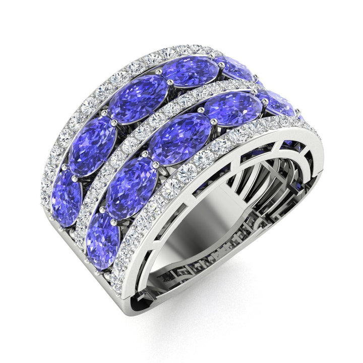 14KT Gold Oval Tanzanite and Diamond Ladies Ring (Tanzanite 3.50 cts. White Diamond0.75 cts.)