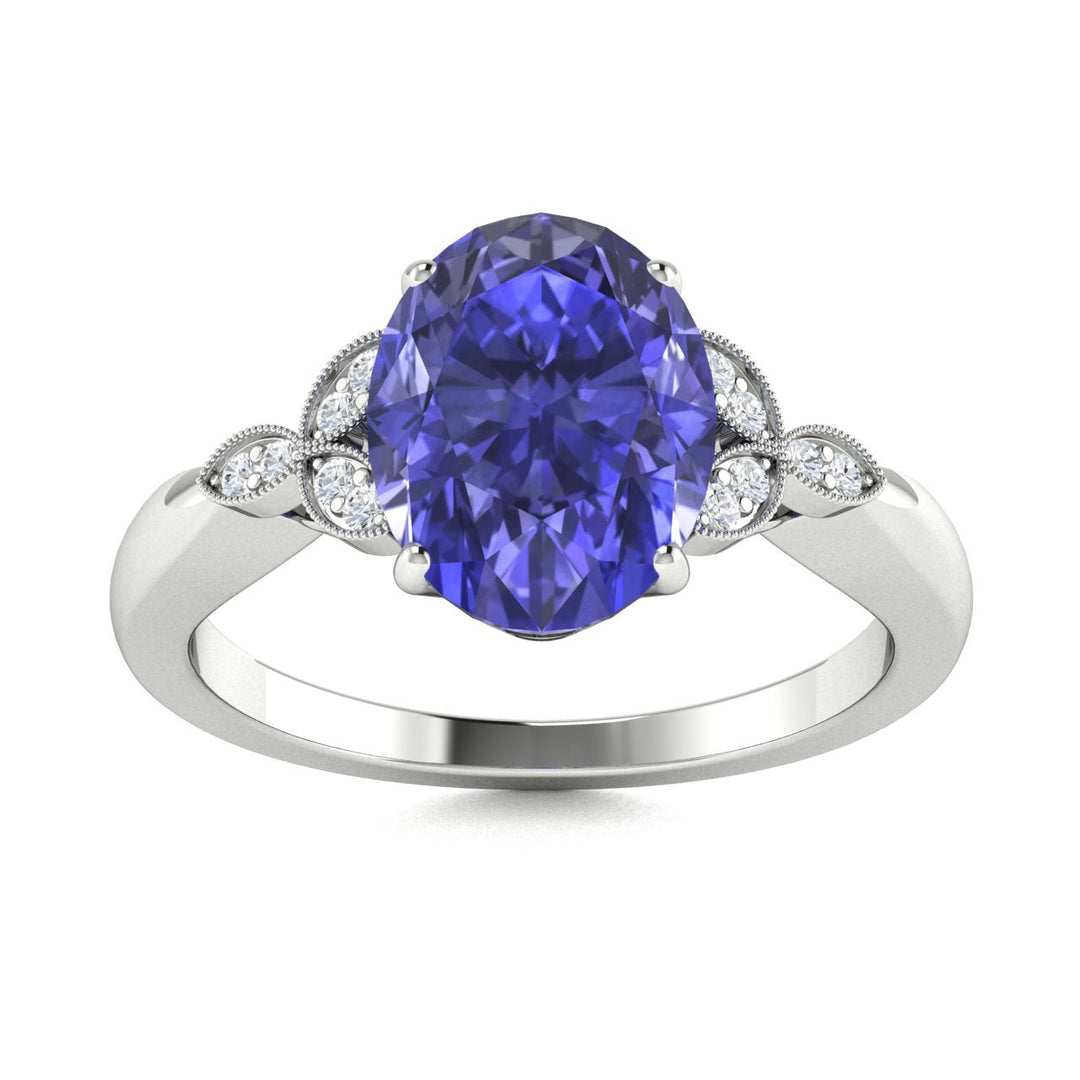 18KT Gold Tanzanite and Diamond Ladies Ring (Tanzanite 5.27 cts White Diamonds 0.17 cts)